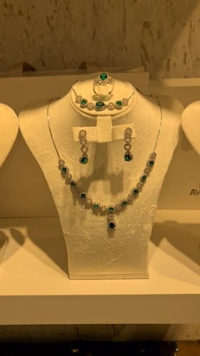 طقم زركون فاخر بثلاث الوان