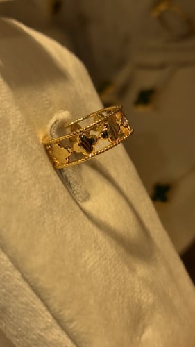 خاتم الزهرة ذهبي او فضي.