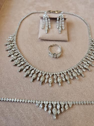 طقم مناسبات