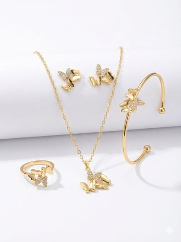 طقم اطفال مطلي ذهب