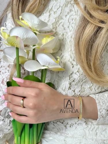 اسورة مع الخاتم بتصميم مبتكر