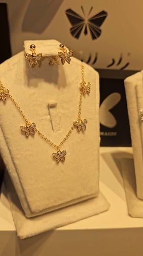 طقم شوكر الفراشة