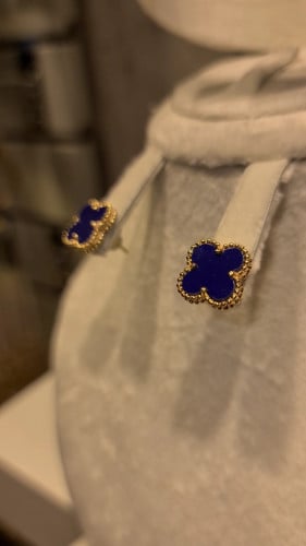 حلق الزهرة ازرق مطلي