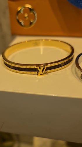 اسوره فاخره