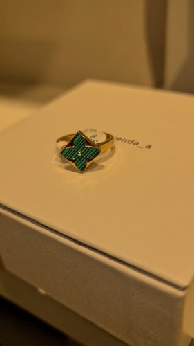 خاتم مميز وراقي