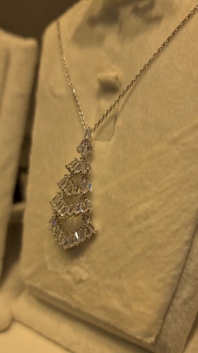 طقم زركون مطلي ذهب.