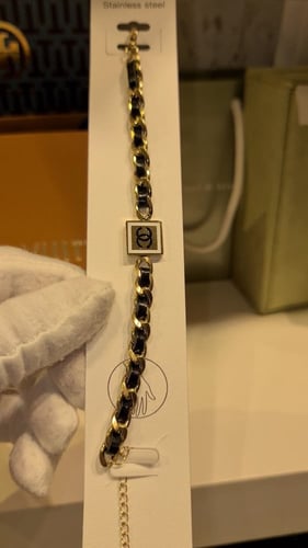 اسوره فاخره