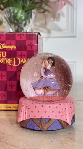 بلورة ديزني الموسيقية ڤنتج - ازميرالدا