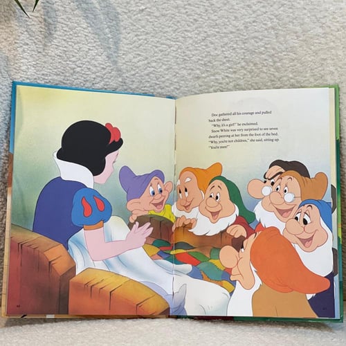 قصة مصورة - سنو وايت