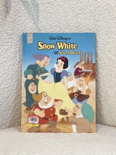 قصة مصورة - سنو وايت