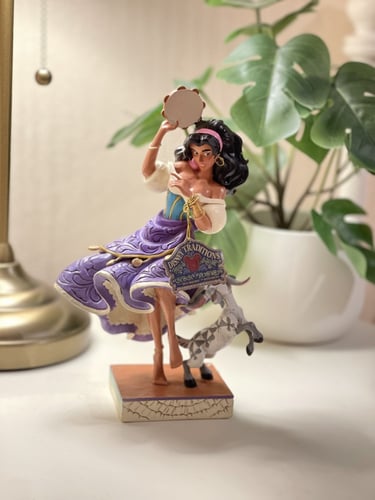 مجسم - ازميرلدا