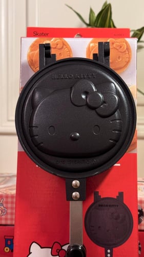 صانعة بان كيك - هيلو كيتي