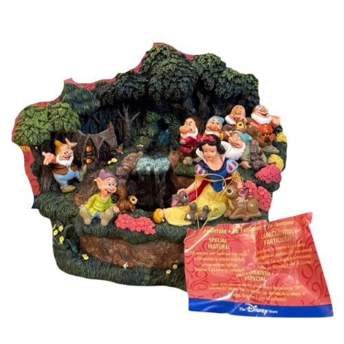 نافوره مياه مضيئه ديزني ڤنتج - سنو وايت والأقزام ا...