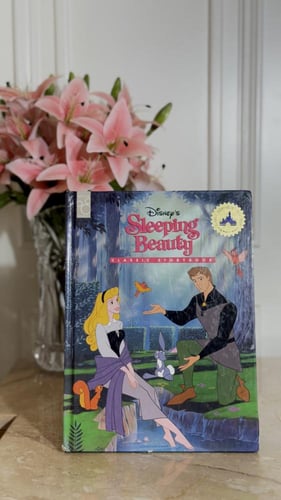 قصة مصورة - الأميرة النائمة