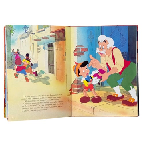 قصة مصورة - بينوكيو