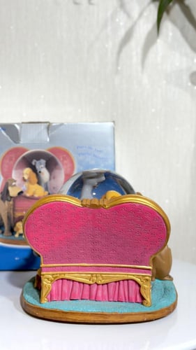 بلورة ديزني الموسيقية ڤنتج - النبيلة و الشارد