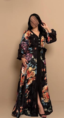 فستان ناعم طويل