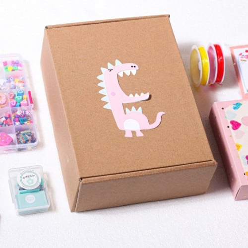 صندوق " تاجرة الأساور "