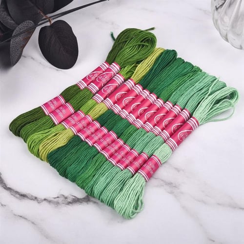 خيوط تطريز 12 حبة (درجات الأخضر)