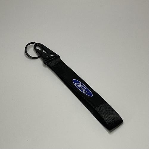 تعليقة مفتاح بشعار فورد