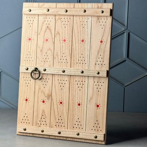 باب خشب طبيعي طراز سعودي نجدي ( حسب الطلب )