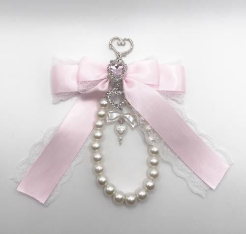 Dolly Heart pearls keychain