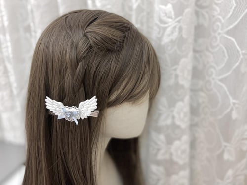 Angelic wings hair clip