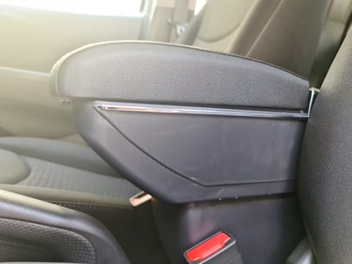 مسند شفروليه سبارك موديل 2016 الى 2022 لون اسود، د...