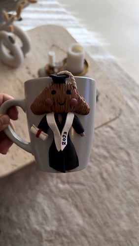 كوب تخرج الكرواسون