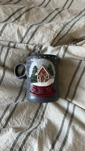 كوب كرة الثلج رمادي