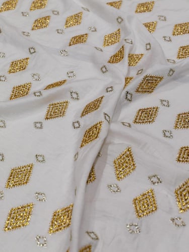 كريب مطرز مشغول على ترتر