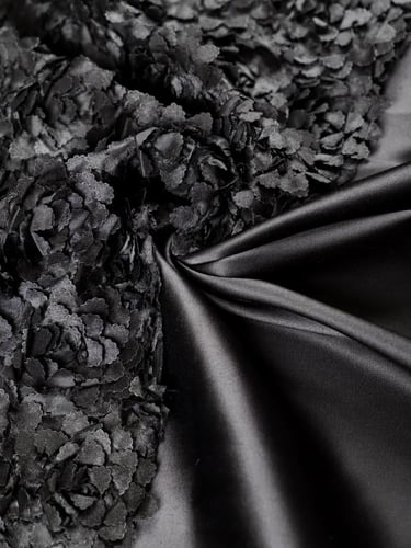 تل بقصات التفتة البارز