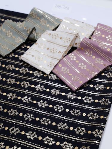 لينن مطرز على ترتر