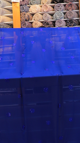 قطعة شيفون مشغول بالكرستال ( لون ازرق ملكي )