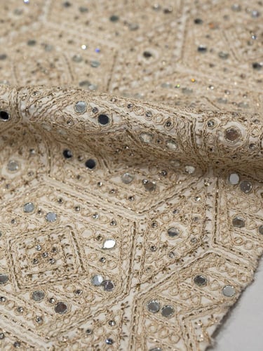 قماش مطرز مشغول بالكرستال وطعم بالمرايات