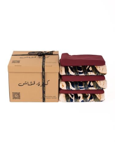 طقم ثلاث شراشف صلاة مربعه ( عنابي ) مع سجاد