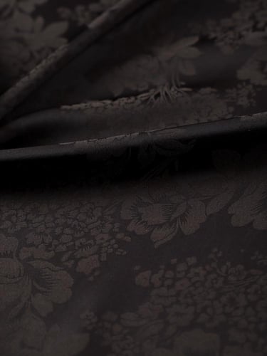 حرير جاكار..