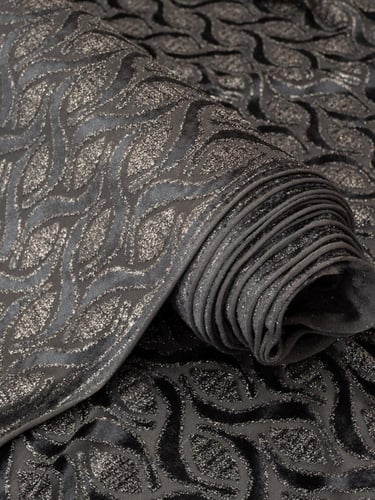 مخمل شيفون على سترتش بلمعه ذهبيه