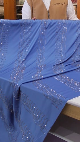 قطعه حرير مشغول بالكرستال ( لون سماوي )