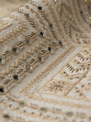 قماش رويال كريستال المطرز