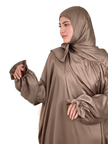 طقم شرشف صلاة مفصل ( بيج ) مع سجادة