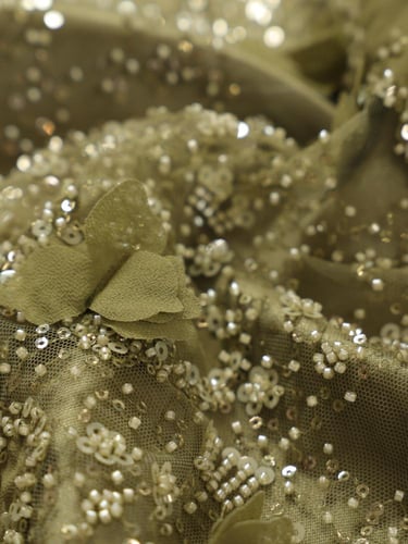 تل مطرز مشغو شك ( بوردة بارز )