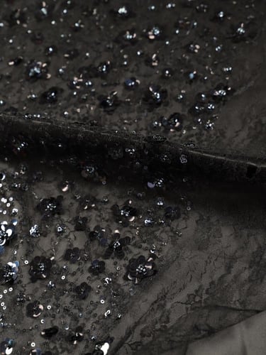 تل مطرز مشغو شك بالخرز والترتر