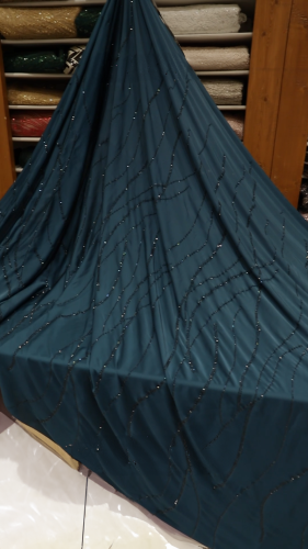 قطعة حرير مشغول على كرستال ( لون بترولي )