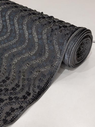 مخمل شيفون على سترتش بلمعه ذهبيه