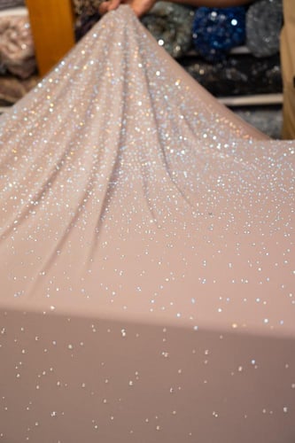 قطعة سترتش مشغول بالكرستال ( لون بيج )