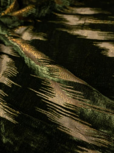 مخمل شيفون بلمعه