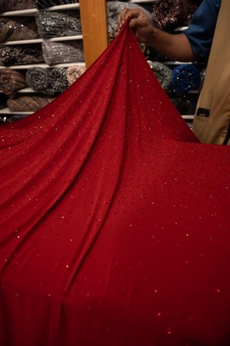 قطعة سترتش مشغول بالكرستال ( لون احمر )