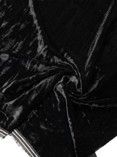 مخمل ناعم نقش منه وفيه