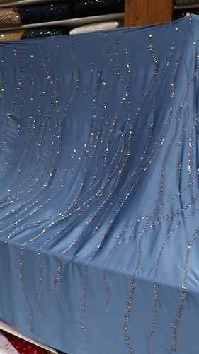 قطعة حرير مشغول على كرستال ( لون ازرق سماوي )